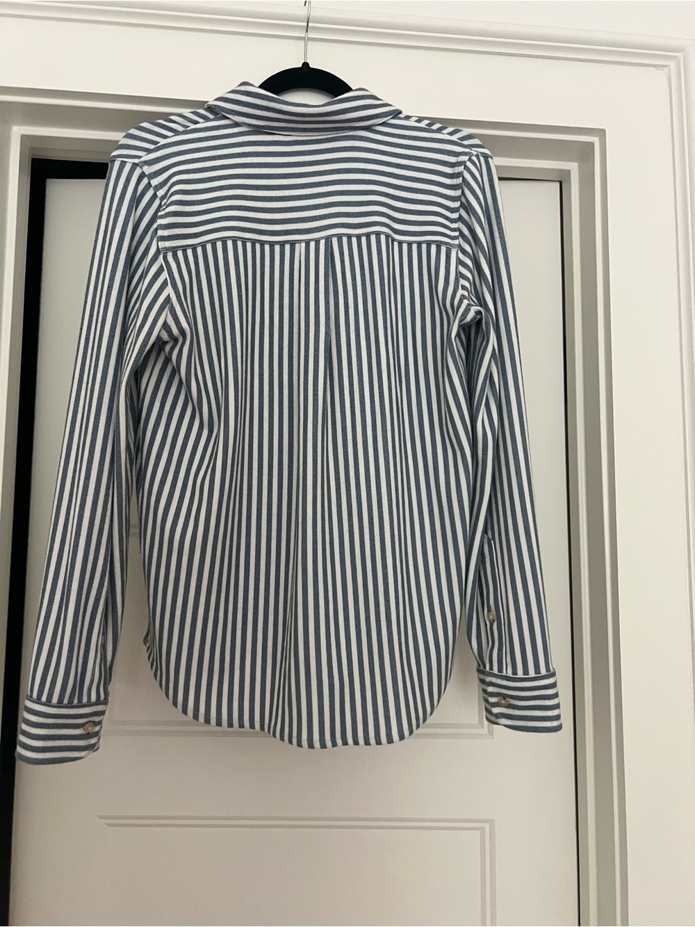 Faherty Women’s Legends Sweater Top - blue and white striped - Picture 5 of 6